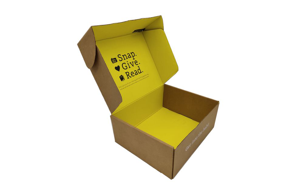E-Commerce Packaging Box Snap